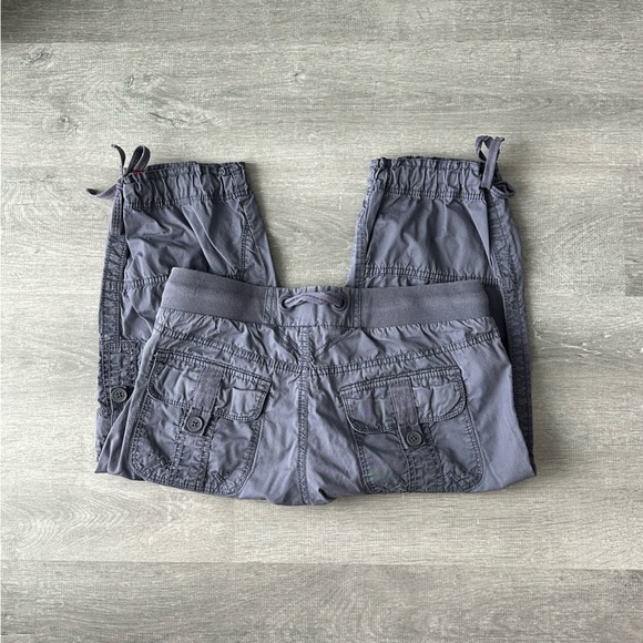 Y2K edc purple low rise cargo capris - Picture 3 of 9